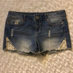Like new distressed jean shorts!